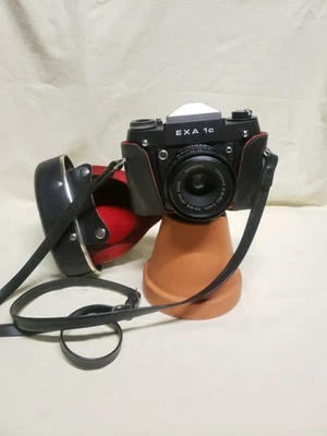 IHAGEE Exa 1c schwarz + Zeiss Tessar 2,8/50 Spiegelreflexkamera Analog Kamera - Bild 1 von 4