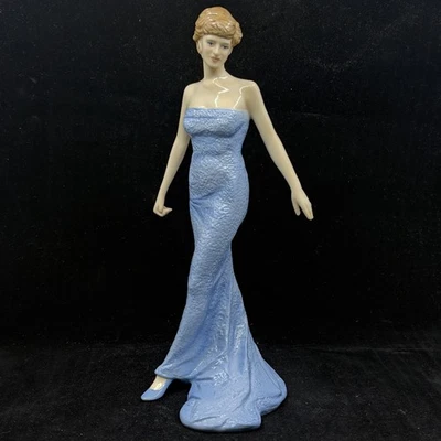 Royal Doulton Figurine Diana Princess of Wales HN5061  Mint Condition - Image 1 of 4