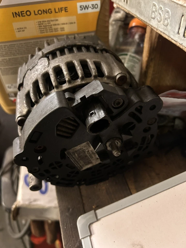 Alternator fits VW VOLKSWAGEN Multivan T5, Transporter, Toureg 2.5 TDI 2003-2009 - Image 1 of 3