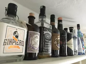 Bottiglie vuote Gin Rum Whisky Amari Alcolici Rhum per esposizione, collezione - Foto 1 di 73