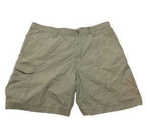 Columbia Cargo Shorts Mens Sz 38 Khaki Total Length 20in Inseam 9in Casual - Picture 1 of 5