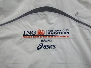 Asics New York City Marathon Jacket Womens White Windbreaker Hooded Full Zip - Picture 1 of 17