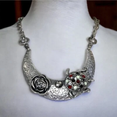 Vintage Collar Bib Necklace Large Turtle Rose Hammered Silver Choker Chain Boho - Image 1 of 4