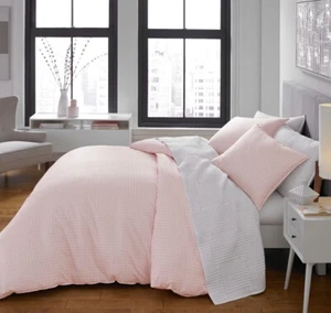 NEW City Scene Twin Duvet Cover Set & Pillow Sham Pink Penelope Polka Dot - Picture 1 of 4