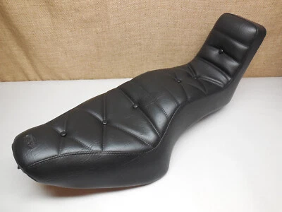 ASIENTO ALMOHADA RETRO 2-UP MUSTANG HARLEY '04-21 XL SPORTSTER ESTILO KING & QUEEN Foto 1 de 4