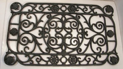 FELPUDO DE HIERRO FUNDIDO DE ALTA RESISTENCIA DECORATIVO PARA EXTERIORES 15 1/2" por 27" Foto 1 de 4