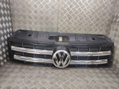 Передняя решетка радиатора VW Amarok 2019 2H6853651C повреждена D293 - Изображение 1 из 4