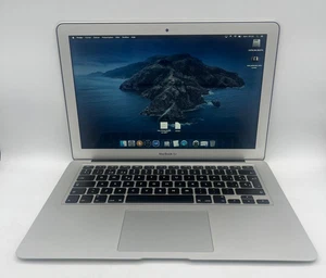 💻 MacBook Air 13" 2017 - i5 1.8 GHz - 8 Go - 256 Go - A1466 EMC 3178 💻 - Afbeelding 1 van 6