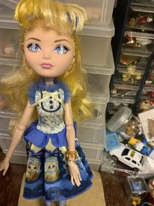 Bambola Ever After High 2012 - Foto 1 di 14