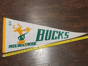 VTG MILWAUKEE BUCKS NBA JAM BASKETBALL PENNANT FLAG BANNER 1970's 1980's RARE !! - Picture 1 of 2