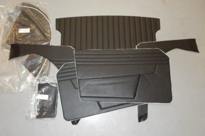 Nuevo kit de panel interior para Triumph TR250 1968 negro con tubería blanca hecho en Reino Unido Foto 1 de 2