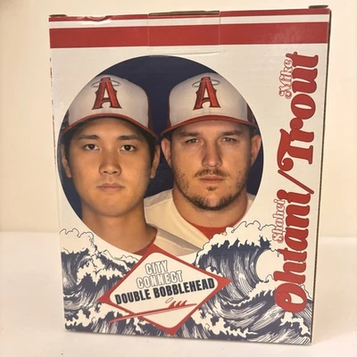 Shohei Ohtani y Mike Trout Bobblehead. Ángeles de loss. Orange County Waves Foto 1 de 4