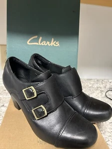 Clarks Bendables shoes women’s size 8M black slip-on black heel booties - Picture 1 of 6
