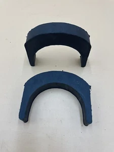 TRIUMPH RUBBER GAS TANK SUPPORT 83-4932 OIF 1971-1982 A65 T120 T140 650 750 UK - Bild 1 von 1