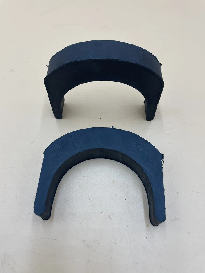  SOPORTE TANQUE GASOLINA GOMA TRIUMPH 83-4932 OIF 1971-1982 A65 T120 T140 650 750 UK Foto 1 de 1