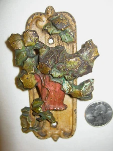 ANTIQUE HUBLEY # 123 USA CAST IRON VINE FLOWER GARDEN DOORKNOCKER DOOR KNOCKER - Picture 1 of 6