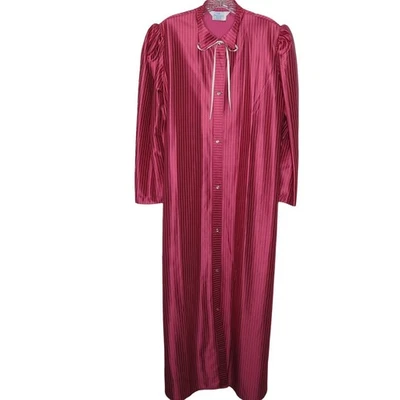 Camisón vintage de nailon a rayas rosa Sears HomeWear botón detalle de cinta frontal Foto 1 de 4