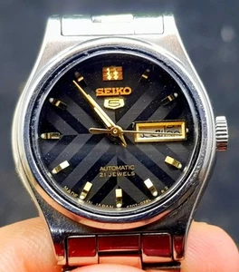 Vintage Of Seiko 5 Automatic Day Date Dial 21 Jewels Japan Made Waman Wrist WATC - Picture 1 of 19