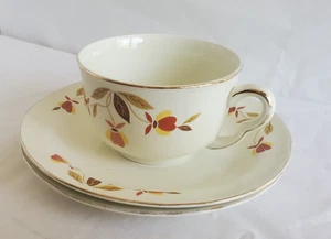 Taza y 2 platillos de porcelana de salón hojas de otoño de colección W25 L13 - Imagen 1 de 6