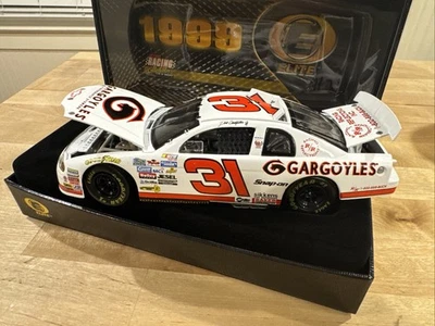 Dale Earnhardt Jr #31 Gargoyles Monte Carlo Elite 1997 1052 de 3500 carrera temprana Foto 1 de 4