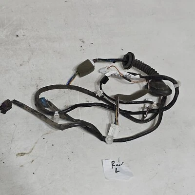 98-02 Isuzu Rodeo PASAPORTE TRASERO conductor puerta eléctrica izquierda arnés de cableado OEM Foto 1 de 4