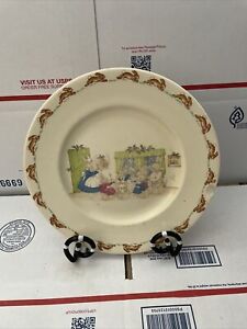 Royal Doulton Bunnykins Childs Plate Sitting Around For A Meal Plate