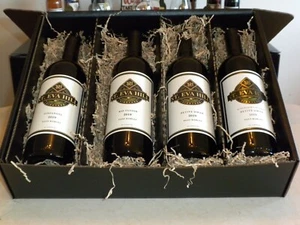 4 Bottle Gift Box - 4 Bottles of Deluxe Quality Red Wine - Picture 1 of 1