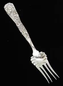 "TENEDOR DE CARNE FRÍA TIFFANY & CO VINE PLATA ESTERLINA 9" UVAS - Imagen 1 de 5