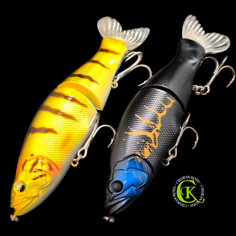 2x 14cm Hardbait UV Big Bait Wobbler Swimbait Twitchbait Jerkbait Kunstköder NEW - Bild 1 von 1