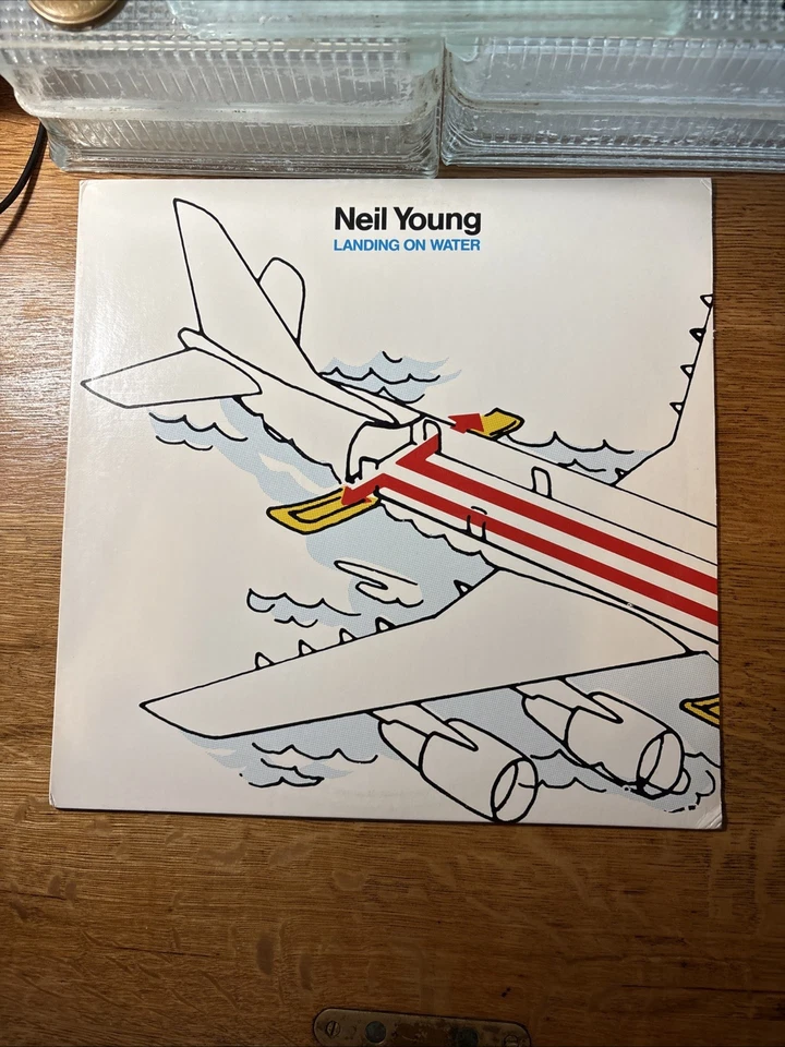 1986 Neil Young, Landing On Water, Vinyl LP, Geffen GHS 24109. - Изображение 1 из 4