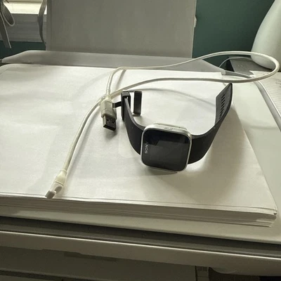 Sony Ericsson MN2 Smartwatch With Charge Wire - PARTS ONLY - Image 1 of 4