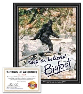 Foto firmada con autógrafo Bigfoot Sasquatch con certificado de autenticidad 8x10 - Divertido regalo mordaza novedad Foto 1 de 3