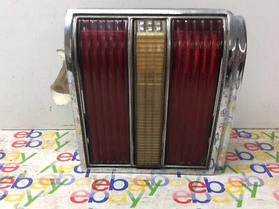 74 1974 庞蒂亚克大奖赛尾灯右乘客侧原始设备制造商 5945904  — 第 1/3 张图片