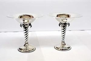 Bailey Banks & Biddle 721 grams Sterling Silver Pair of Footed Grape Compotes - Picture 1 of 11