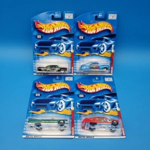 Hot Wheels Monsters Series 2001 conjunto completo de 4 coches diecast nuevo - Imagen 1 de 9