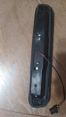 Tercera luz de freno para Silverado/Sierra 1500-3500 1999-2006 + HD y Sierra 1500 07. Foto 1 de 4