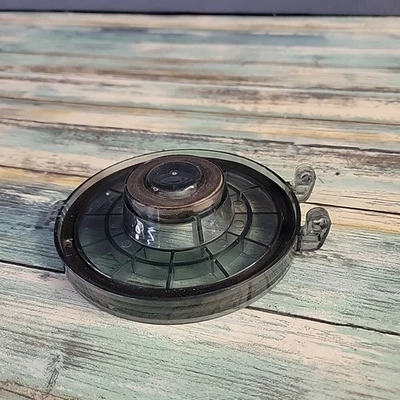 Aspiradora vertical Dirt Devil Swerve UD70150 BOTE taza de suciedad PUERTA INFERIOR Foto 1 de 3