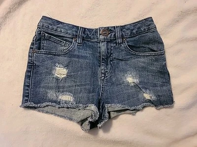 Cute! Women's sz 0 Volcom Jeans Stix Hi-rise Stretch Short Shorts Distressed - Image 1 of 4