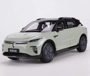 1/18 Scale VOYAH Courage EV Green Diecast Car Model Toy Collection Gift - Picture 1 of 8