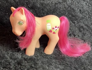Vintage G1 Hasbro My Little Pony Sweetberry STRAWBERRY SURPRISE Sweet Berry Jam - Picture 1 of 5