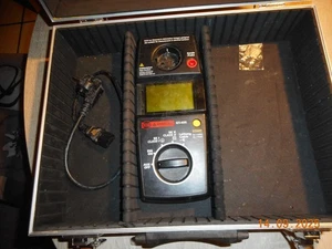 VDE Gerätetester Amprobe GT-400 im Alu-Koffer Second-Hand - Picture 1 of 5