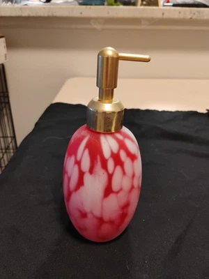 Dispensador de jabón/bomba de diseño de salpicaduras rojas y blancas aspecto dorado Foto 1 de 4