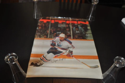 Wayne greztky Edmonton oilers hockey club poster titan nhl vintage Cover