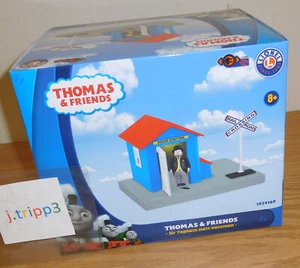 LIONEL 1929160 THOMAS THE TANK SIR TOPHAM HATT GATEMAN O GAUGE TRAIN ACCESSORY - Picture 1 of 6