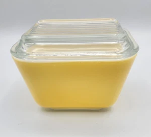 PYREX Refrigerator Dish #501-B & 501-C Yellow With Ribbed Lid 1.5 Cup Vintage - Picture 1 of 12