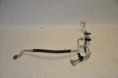 Tubo Aspirazione Climatizzatore 1028400-00-D Tesla Model S 2014 - Immagine 1 di 4