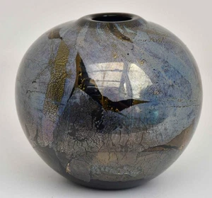 Isle of Wight Black Azurene Glass Vase with GOLD flecks - Picture 1 of 5