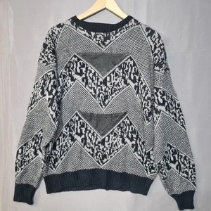 Vtg Barnaby Womens Sweater Large White Black Printed Triangle Patches Crew Neck - Picture 1 of 7