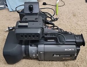 Sony DSR-PDX10 Camcorder DVCAM W/ Charger