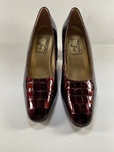 THE TOUCH OF NINA Women's Shoe Size 10 Brown Patent Leather Animal Block Heel
